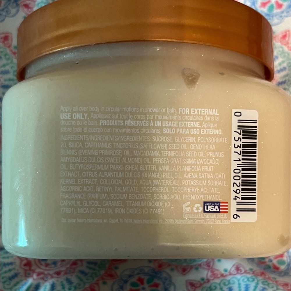 True Hut Vanilla Shea Sugar Scrub - Cream - Picture 2 of 3